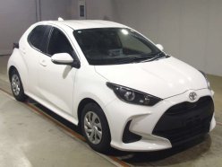 TOYOTA YARIS X 2020