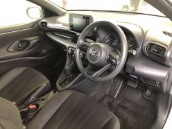TOYOTA YARIS X 2020