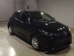 TOYOTA YARIS X 2020