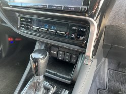 TOYOTA AURIS 120T 2015