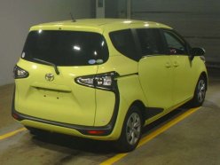 TOYOTA SIENTA X 2020