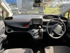 TOYOTA SIENTA X 2020