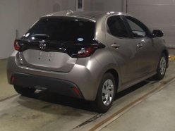TOYOTA YARIS X 2020