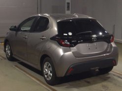 TOYOTA YARIS X 2020