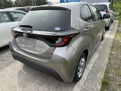 TOYOTA YARIS X 2020
