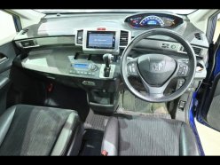 HONDA FREED G Premium Edition 6seats 2016