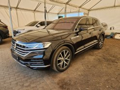 VOLKSWAGEN TOUAREG  2019