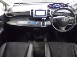 HONDA FREED G Premium Edition 7seats 2016