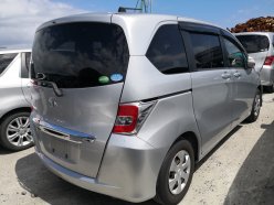 HONDA FREED G Premium Edition 6seats 2016