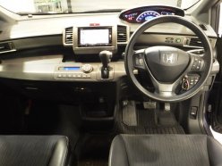 HONDA FREED SPIKE G Premium Edition 2015