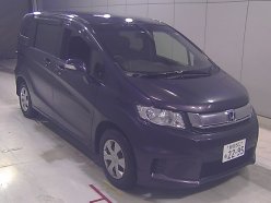 HONDA FREED SPIKE G Premium Edition 2015