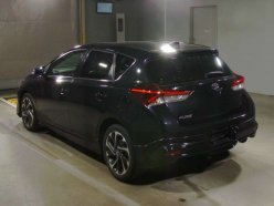 TOYOTA AURIS 120Т 2015