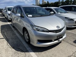 TOYOTA WISH 1.8X HID Selection 2010