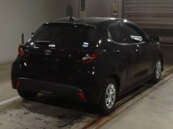 TOYOTA YARIS X 2020