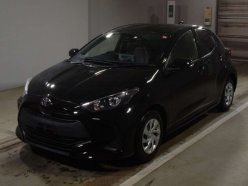 TOYOTA YARIS X 2020