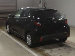 TOYOTA YARIS X 2020