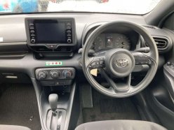 TOYOTA YARIS X 2020