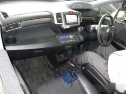 HONDA FREED SPIKE G 2016