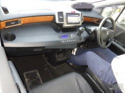 HONDA FREED SPIKE G JUST ION 2015