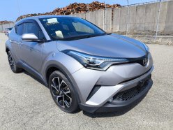 TOYOTA C-HR G-T 4WD 2016