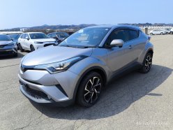 TOYOTA C-HR G-T 4WD 2016
