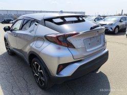 TOYOTA C-HR G-T 4WD 2016