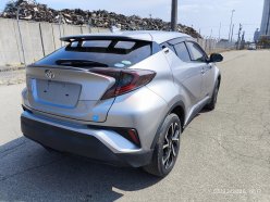 TOYOTA C-HR G-T 4WD 2016