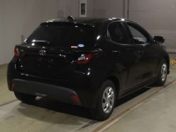 TOYOTA YARIS X 2020