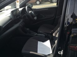 TOYOTA YARIS X 2020