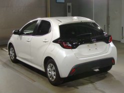 TOYOTA YARIS X 2020