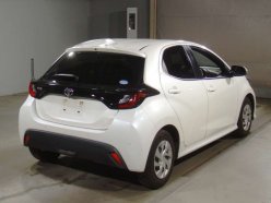 TOYOTA YARIS X 2020