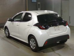 TOYOTA YARIS X 2020