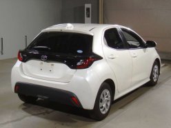 TOYOTA YARIS X 2020