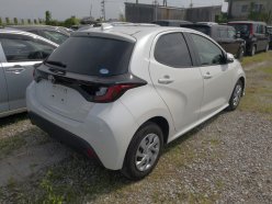 TOYOTA YARIS X 2020