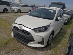 TOYOTA YARIS X 2020