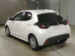TOYOTA YARIS X 2020