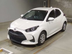 TOYOTA YARIS X 2020