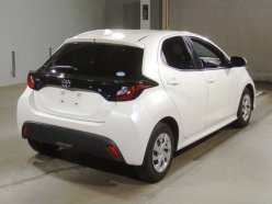 TOYOTA YARIS X 2020