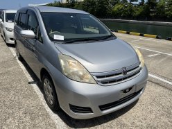 TOYOTA ISIS L_G Edition 2010