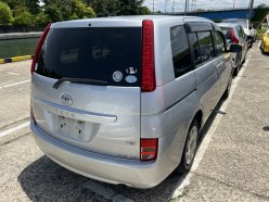 TOYOTA ISIS L_G Edition 2010