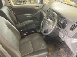 TOYOTA ISIS Platana Limited 2010