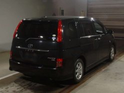 TOYOTA ISIS Platana Limited 2010