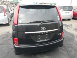TOYOTA ISIS Platana Limited 2010