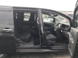 TOYOTA ISIS Platana Limited 2010