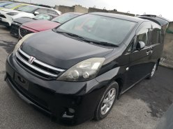 TOYOTA ISIS Platana Limited 2010