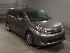 TOYOTA ISIS Platana Limited 2010