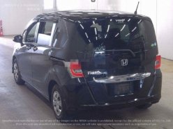 HONDA FREED G PREMIUM ED 2015