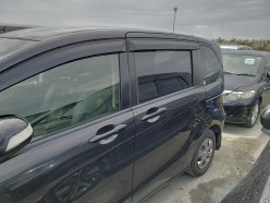 HONDA FREED G PREMIUM ED 2015