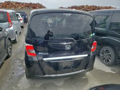 HONDA FREED G PREMIUM ED 2015