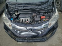 HONDA FREED G PREMIUM ED 2015